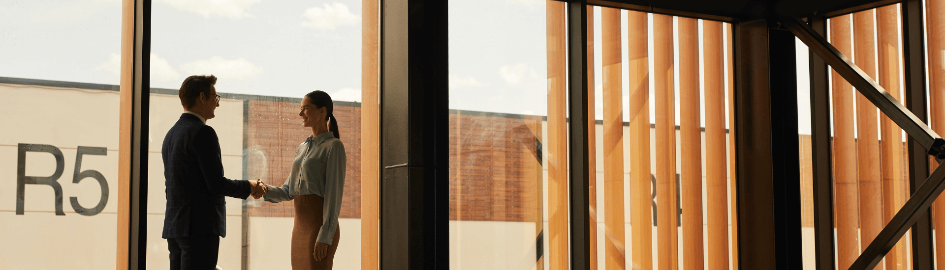 sa_header_locazione_commericale